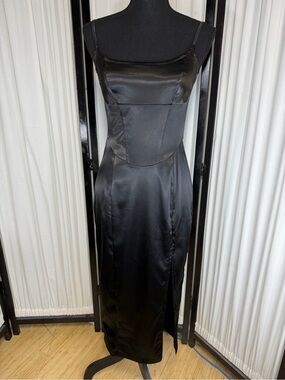 Lulu’s Black Satin Bustier Midi Dress - Women